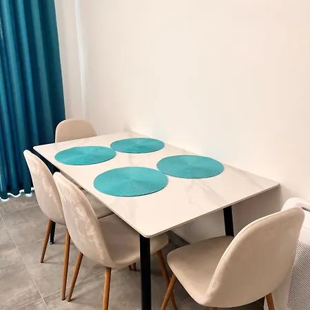 Talea Luxe Tale